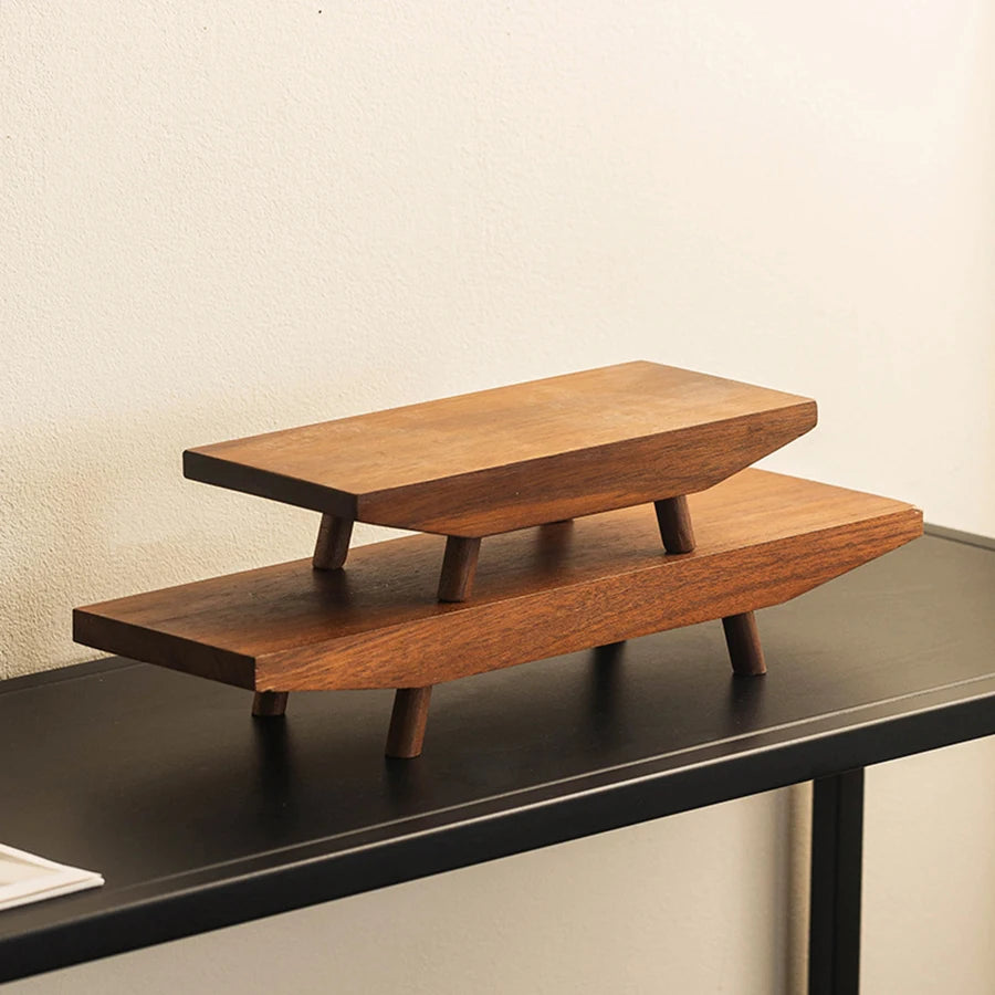 מעמד עץ מלבני להגשה